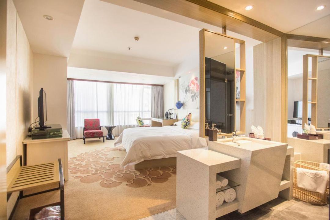 Paco Hotel Beijing Road Pedestrian Street Tuanyida Metro Guangzhou Exterior foto